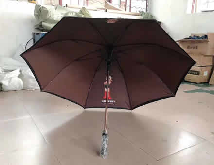 Straight umbrella with fibre bones